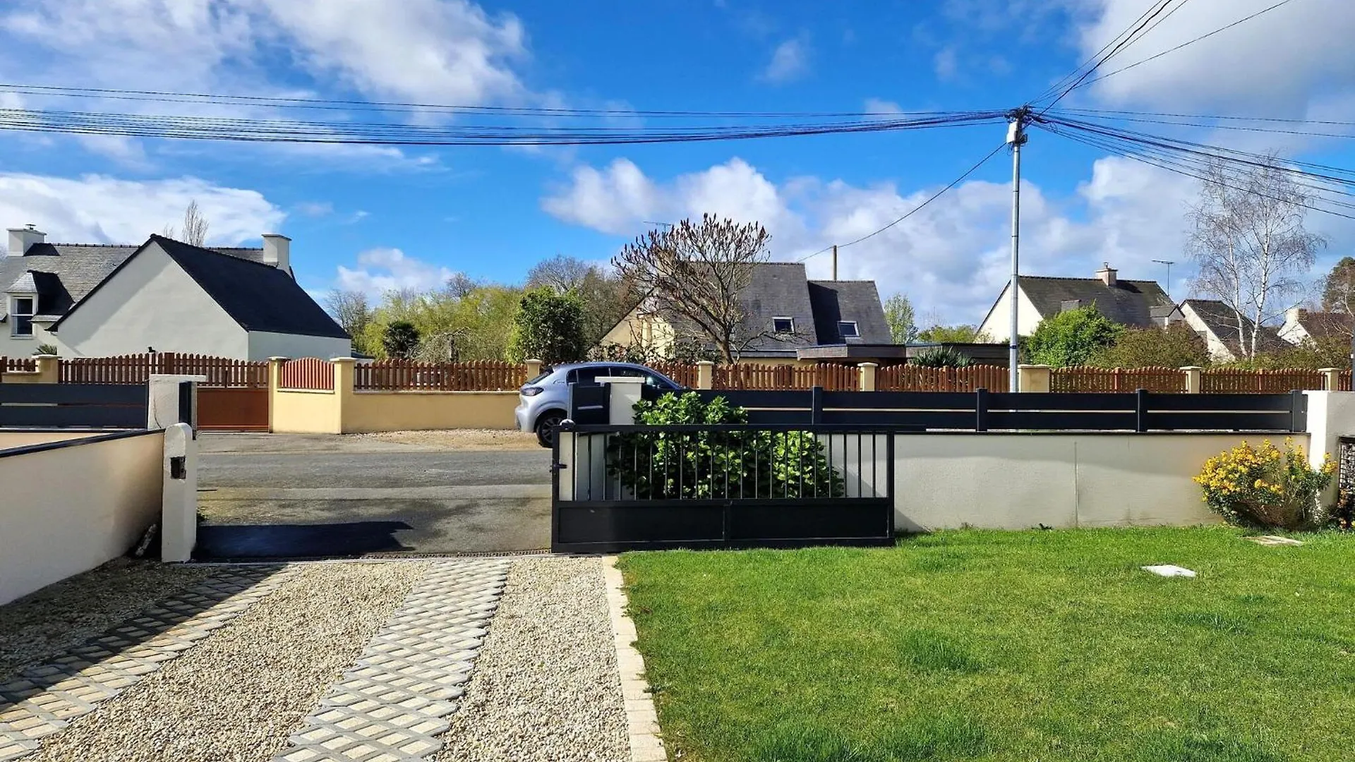 Nice House On Fenced Plot, Near Val Andre Saint-Alban  Saint-Alban (Cotes-d'Armor)