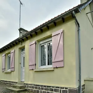  Hébergement de vacances La Maison Aux Volets Roses